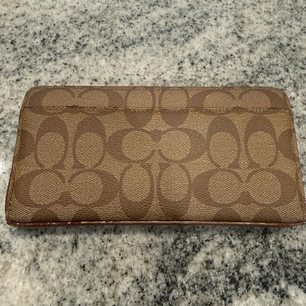 Coach Tan Signature Pattern Wallet - Picture 4 of 16